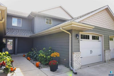 /international/us/8901-w-32nd-st-sioux-falls-sd-110120538188/