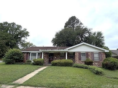 /international/us/3914-king-richard-road-pine-bluff-ar-110108381774/