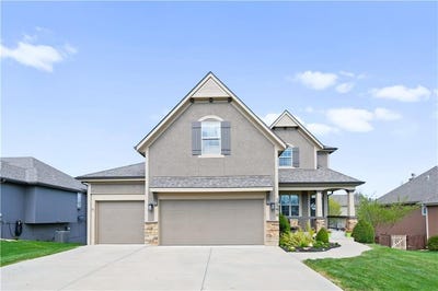 /international/us/19276-w-210th-street-spring-hill-ks-110107434015/