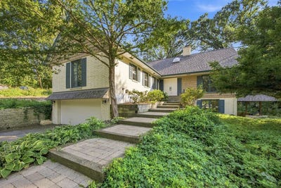 /international/us/36-marryat-road-trout-valley-il-110119885653/