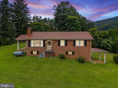 /international/us/27-atkins-road-sperryville-va-110100881103/