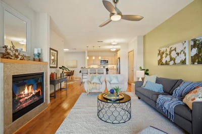 /international/us/555-s-midvale-boulevard-madison-wi-110097785783/
