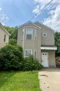 /international/us/1319-18th-street-chesapeake-va-110109139767/