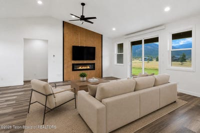 /international/us/205-sweetgrass-trail-alpine-wy-110109870535/