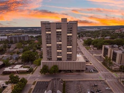 /international/us/1502-s-boulder-avenue-tulsa-ok-110108397634/