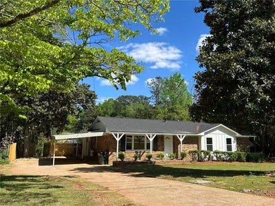 /international/us/1403-preston-street-opelika-al-110108150227/