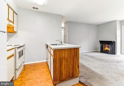 /international/us/445-durham-ct-west-deptford-nj-110106342703/