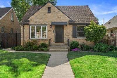/international/us/2957-n-84th-st-milwaukee-wi-110108387169/