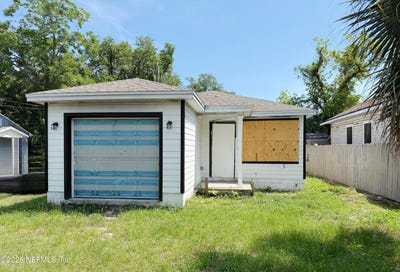 /international/us/1030-8th-street-w-jacksonville-fl-110108588399/