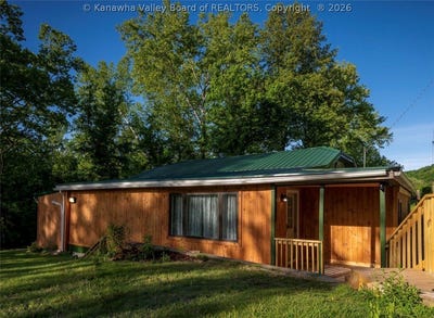 /international/us/11546-coal-river-road-st-albans-wv-110108152820/
