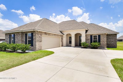 /international/us/206-finnegan-way-youngsville-la-110120761152/