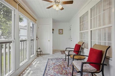 /international/us/2405-ne-68th-street-gladstone-mo-110106528005/