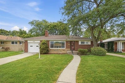 /international/us/16816-collinson-avenue-eastpointe-mi-110120060267/