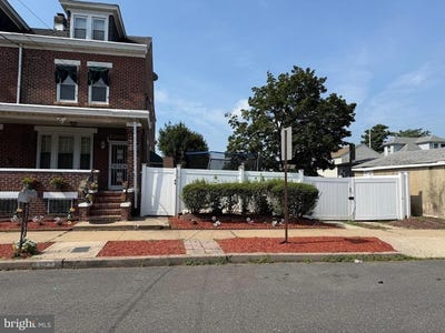 /international/us/19-parkinson-avenue-hamilton-nj-110101372793/?lang=en