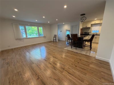 /international/us/58-04-264th-street-flushing-ny-110107988087/