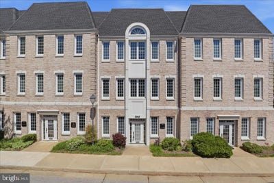 /international/us/3913-blenheim-boulevard-fairfax-va-110108353170/