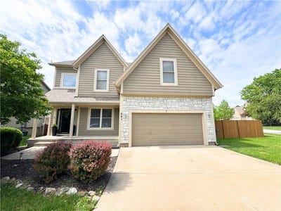 /international/us/883-s-clearwater-creek-drive-olathe-ks-110108678019/