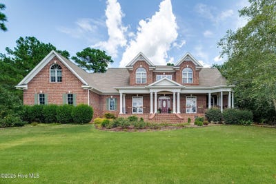 /international/us/249-maple-creek-drive-wallace-nc-110100218664/