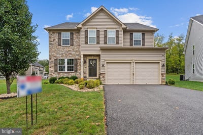 /international/us/14302-hidden-forest-drive-accokeek-md-110119987397/