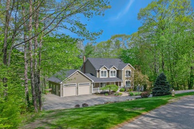/international/us/25-hillview-lane-lewiston-me-110108394915/