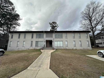 /international/us/1834-montclair-lane-vestavia-hills-al-110106098684/