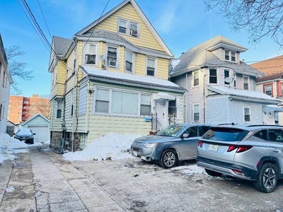 /international/us/14705-35th-avenue-flushing-ny-110105310204/