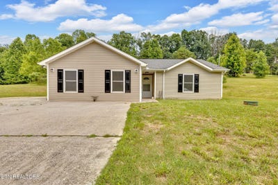 /international/us/8040-walt-way-corryton-tn-110100206330/
