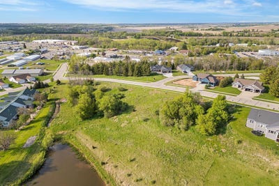 /international/us/274-282-moraine-drive-ripon-wi-110090731195/