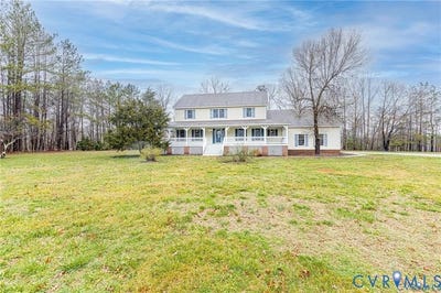 /international/us/16578-anderson-drive-dinwiddie-va-110108663114/