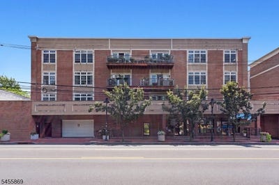 /international/us/1677-springfield-ave-maplewood-twp-nj-110120131315/