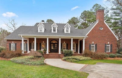 /international/us/907-hunters-creek-blvd-greenwood-sc-110108172901/