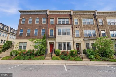 /international/us/703-quayside-court-oxon-hill-md-110107872731/