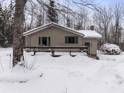 /international/us/2090-n-littleton-road-littleton-nh-110105325301/