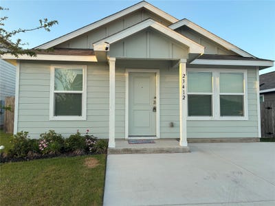 /international/us/23412-tiny-moons-way-elgin-tx-110109063903/
