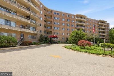 /international/us/100-west-avenue-jenkintown-pa-110108361926/