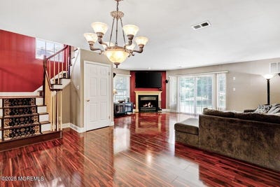 /international/us/53-grassmere-court-freehold-nj-110100837966/