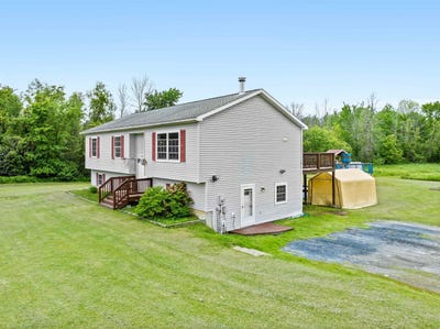 /international/us/3337-lakeview-drive-north-hero-vt-110119747632/