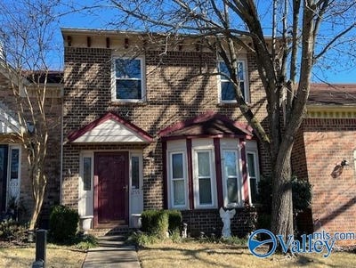 /international/us/255-west-lake-circle-madison-al-110096721568/