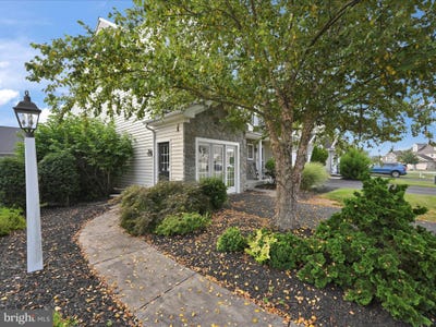 /international/us/230-lakeside-crossing-mount-joy-pa-110101448161/