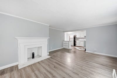 /international/us/253-lexington-st-woburn-ma-110108545783/