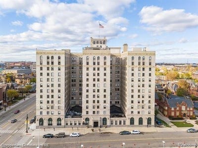 /international/us/15-e-kirby-street-detroit-mi-110106275552/