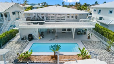 /international/us/320-5th-street-key-colony-fl-110099789703/