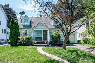 /international/us/29-spear-street-metuchen-nj-110101064139/