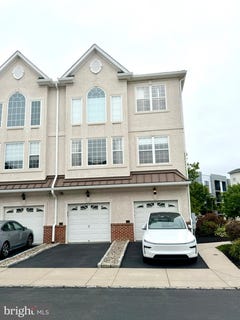 /international/us/3202-davinci-drive-philadelphia-pa-110119318252/
