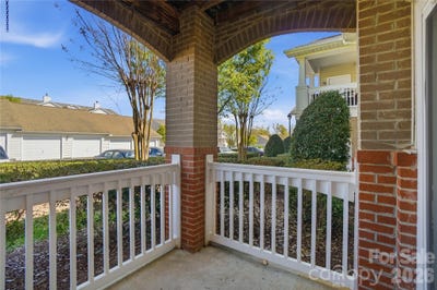 /international/us/16742-amberside-road-e-cornelius-nc-110106752867/