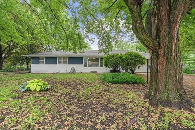 /international/us/5505-joyce-street-maple-plain-mn-110099983851/