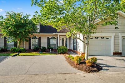 /international/us/901-w-summit-drive-dalton-ga-110110014461/