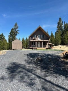 /international/us/141018-emerald-meadows-way-crescent-lake-or-110099107000/