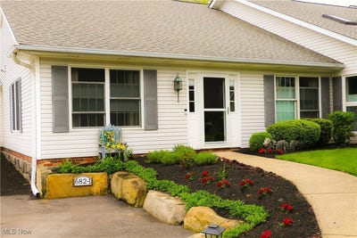 /international/us/682-2nd-street-unit-1-fairport-harbor-oh-110099978474/