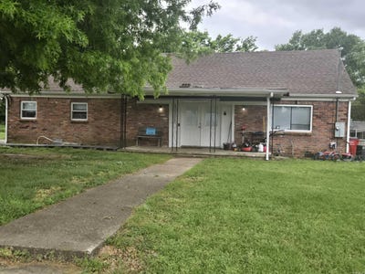 /international/us/1100-e-rock-street-morrilton-ar-110107281360/